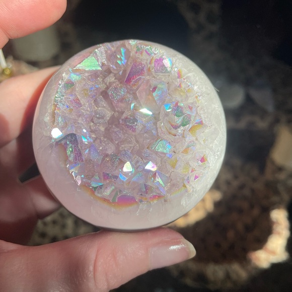 Aura amethyst agate sphere - Picture 12 of 16